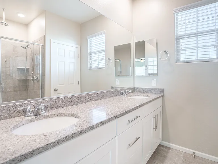 932 W Capulin Trl — Photo 18