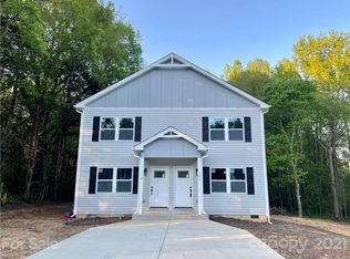 300-302 Elizabeth St, Lincolnton, NC 28092