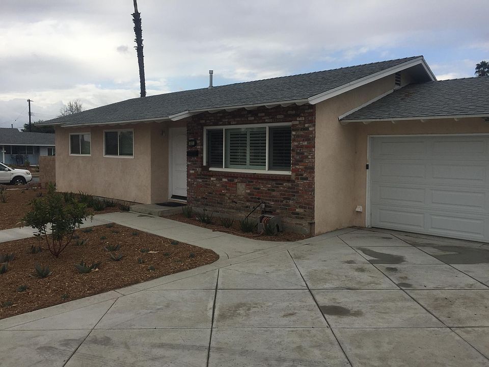 1st image of 207 W Juanita Ave