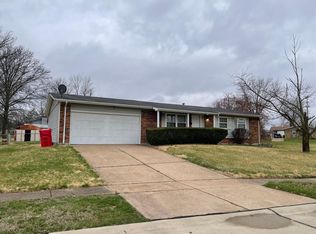 3713 Rudelle Dr, Florissant, MO 63031