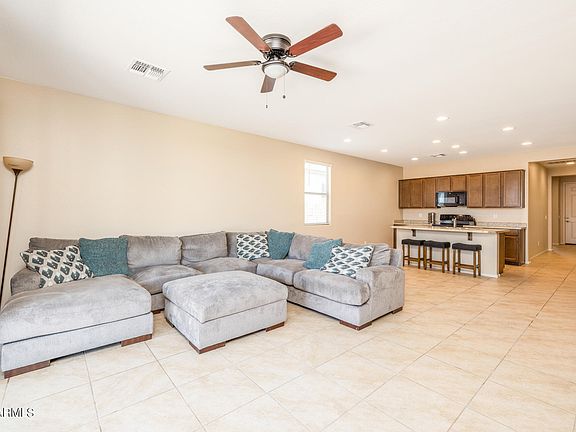 4th image of 1672 W TOLTEC Drive