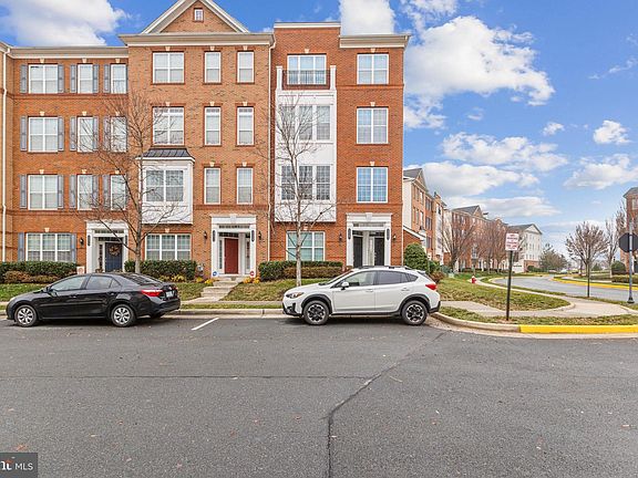 2nd image of 23567 Belvoir Woods Ter
