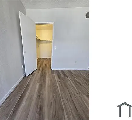 9047 Langdon Ave #15 — Photo 6