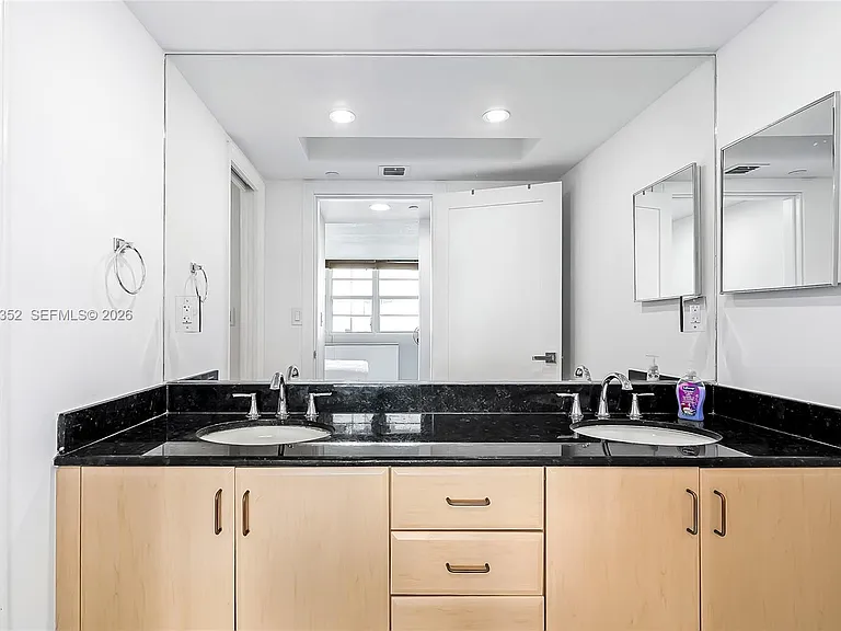 6917 Collins Ave #1106 — Photo 14