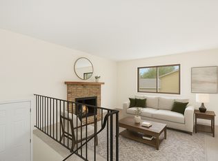 8983 Vinewood Ln N, Maple Grove, MN 55369