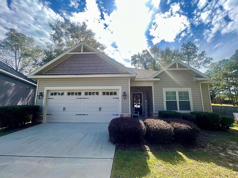 1st image of 125 Orchard Park Dr