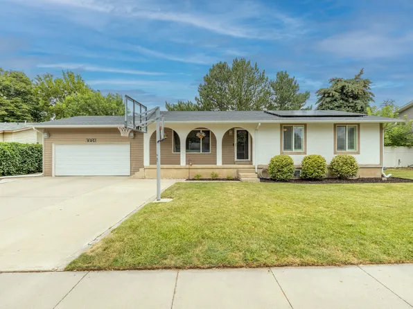 3082 W 5500 S, Roy, UT 84067