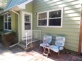 7D Quaker Ln, Whiting, NJ 08759