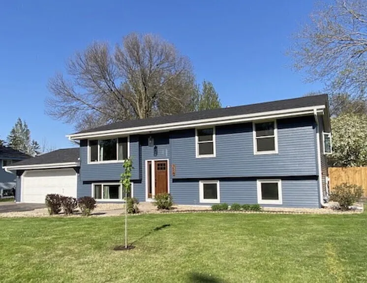 3600 Trenton Ln N — Photo 1