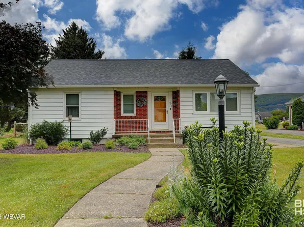 922 Mulberry St, Montoursville, PA 17754