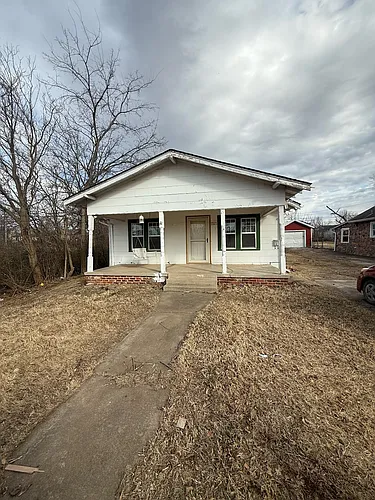 1521 N Park Ave Photo 1