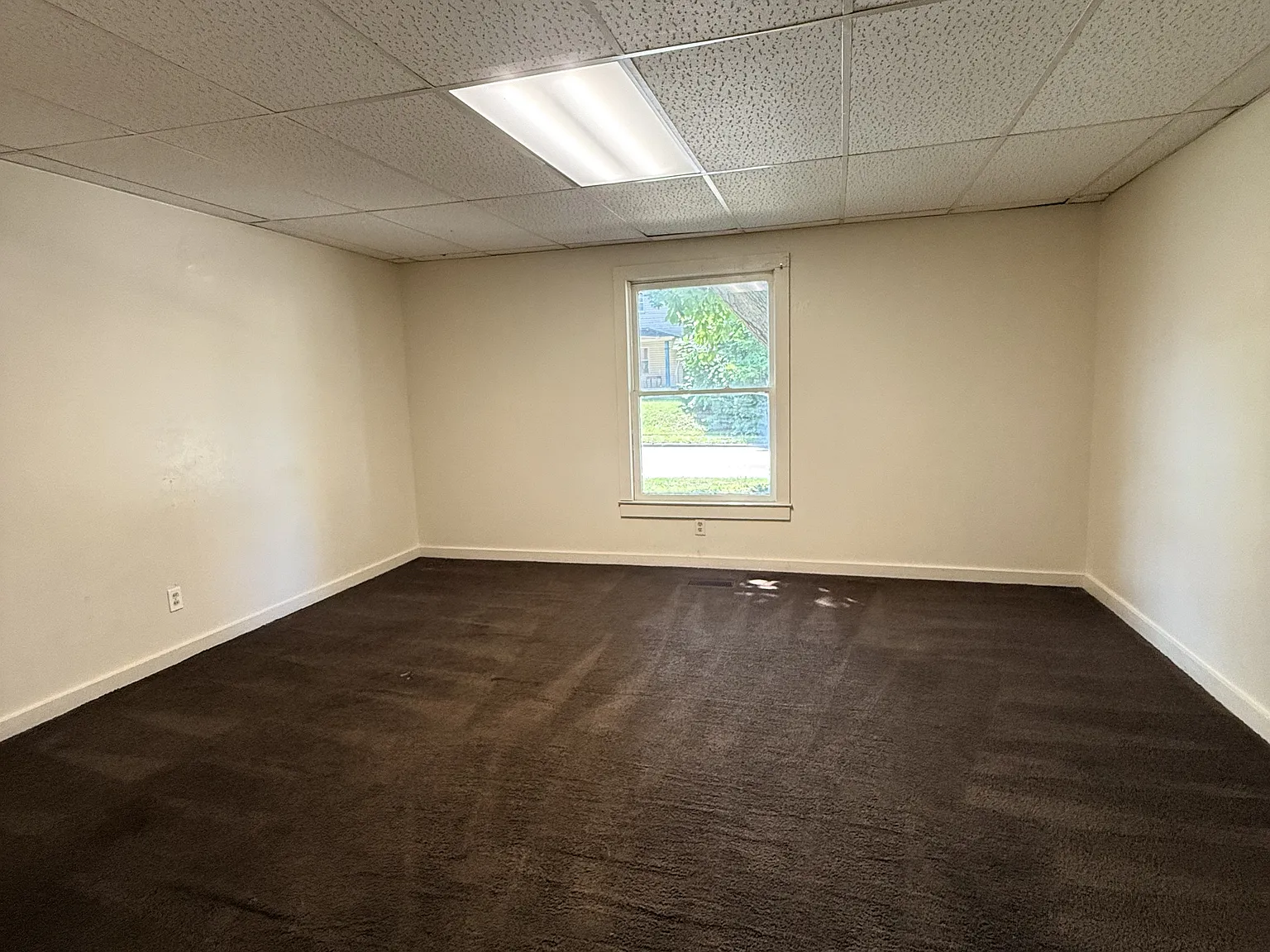 711 E Elm St - Unit 1 — Photo 2