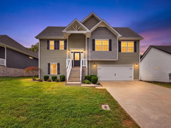 2833 Russet Ridge Dr, Clarksville, TN 37040