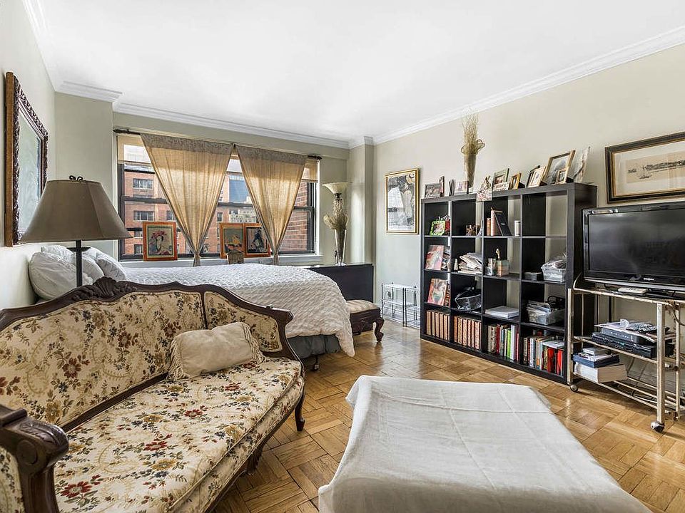 1st image of 1202 2nd Ave #11D