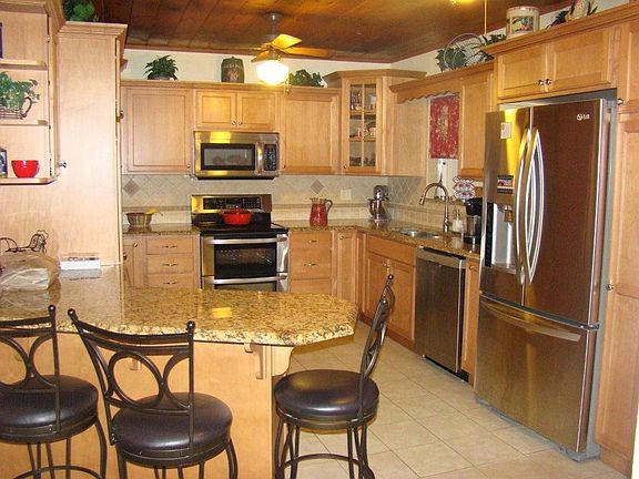 5th image of 4508 NE 10th Ln
