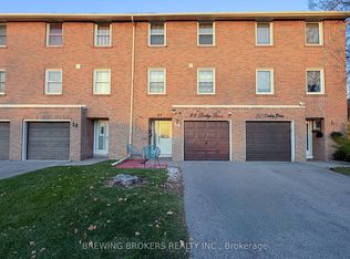 7255 Dooley Dr #29, Mississauga, ON L4T2S7