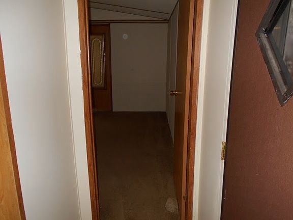 3rd image of 4865 Salem Dr