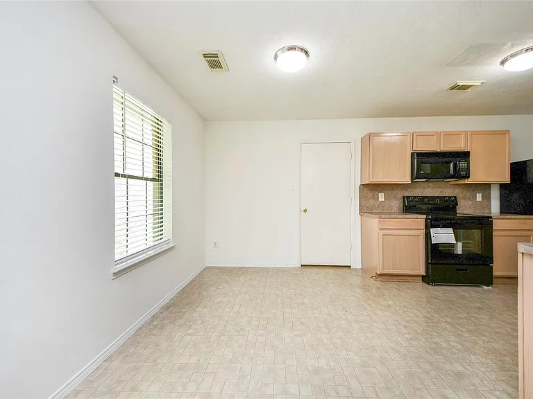16134 Coleburn Dr — Photo 21
