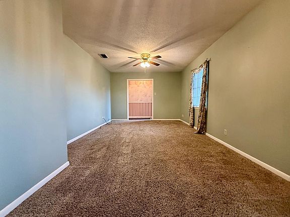5th image of 217 Sherwood Dr