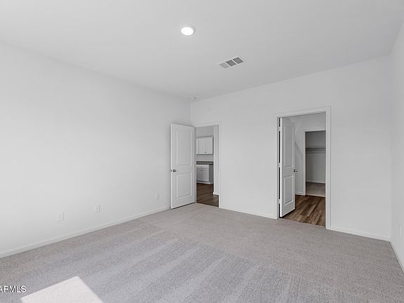 5th image of 10055 W DEVONSHIRE Avenue
