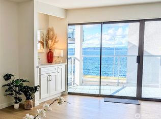 2104 Alki Avenue SW #306, Seattle, WA