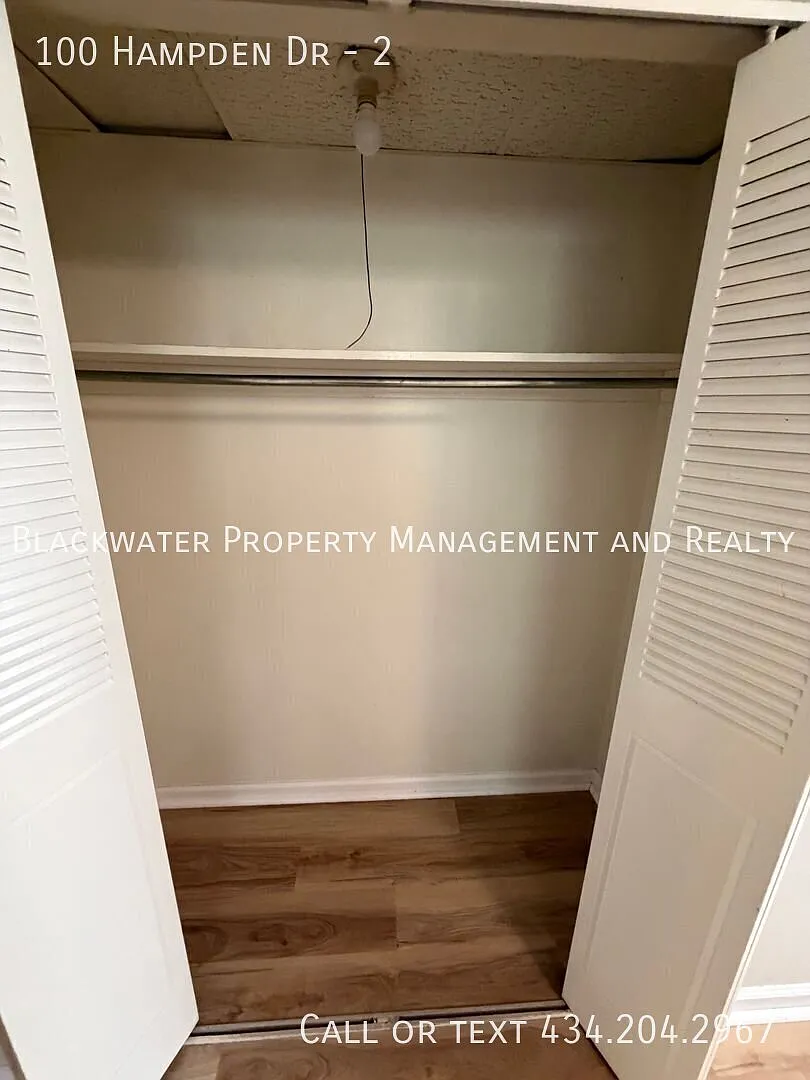 1 Bedroom Apartment off Lakeside Drive! — Photo 4