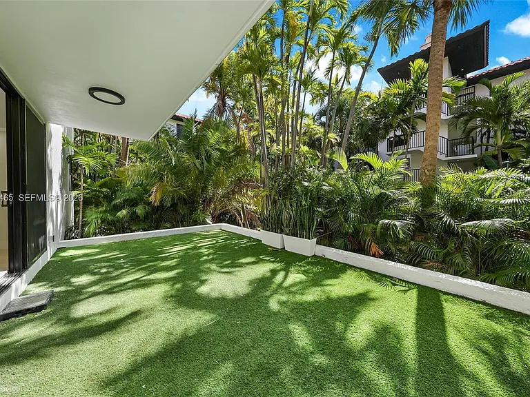 101 Ocean Lane Dr #1017 — Photo 13