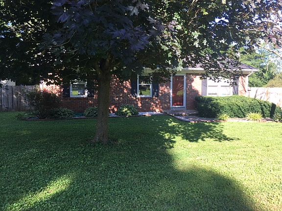 2nd image of 2906 Sarah Dr