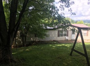 552 Clearcreek Rd, Irvine, KY 40336