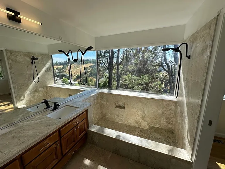 18 Pepper Way — Photo 3