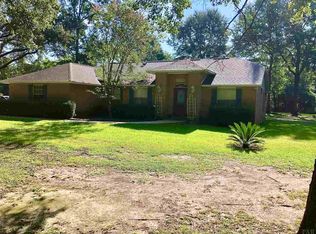 1850 Pauline St, Cantonment, FL 32533