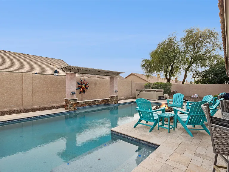 4637 E Fernwood Ct — Photo 35