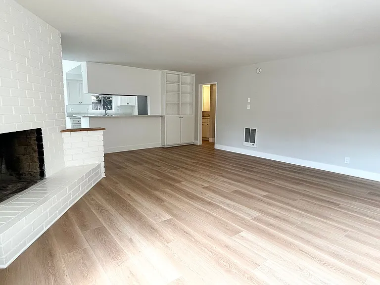 370 Obispo Ave Long Beach, CA 90814 — Photo 7