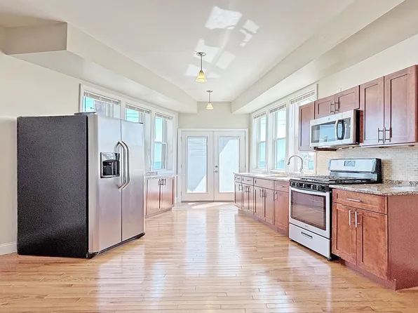 1043 Winthrop Ave, Revere, MA 02151