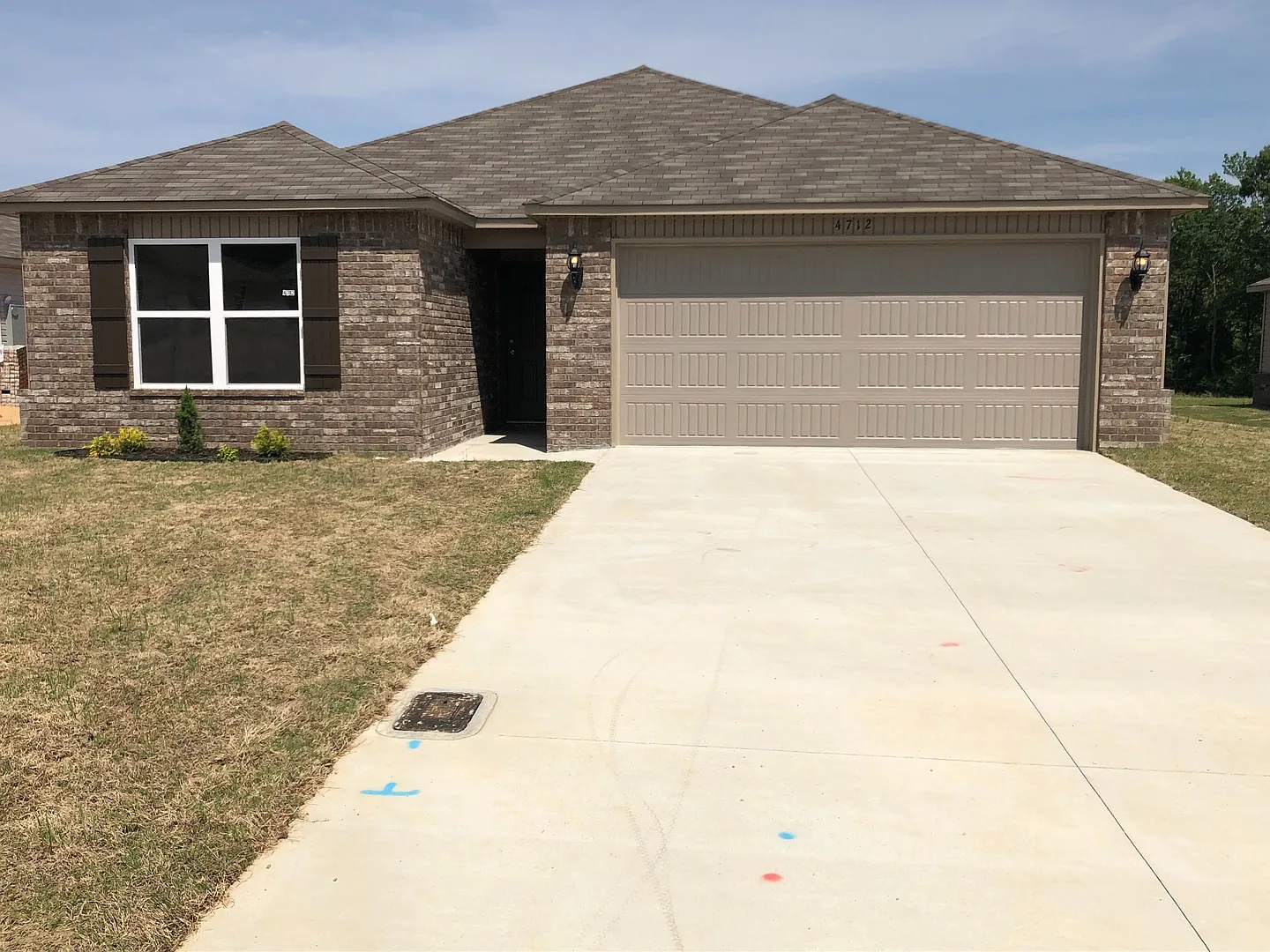 3bed 2bath Home in Valley View — Photo 4