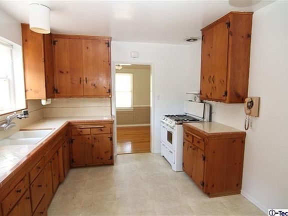 5th image of 412 Oliveta Pl