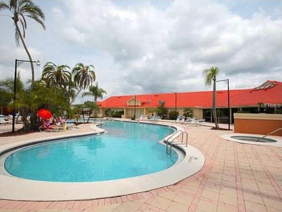 2nd image of 425 Caribbean Dr #425B