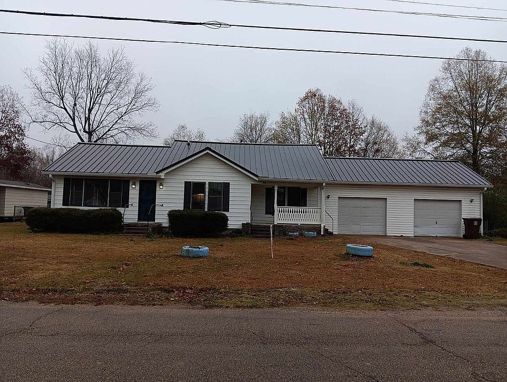 812 N 2nd St, Baldwyn, MS 38824 Zillow