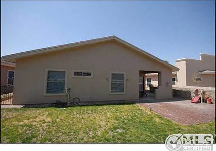 4 bed, 1647 sqft, $1,800 — Photo 2