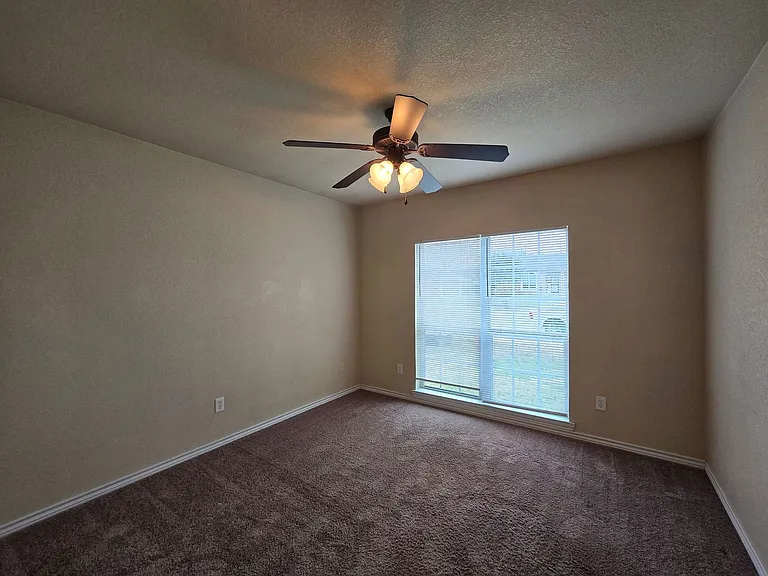 701 Atlas Ave — Photo 20