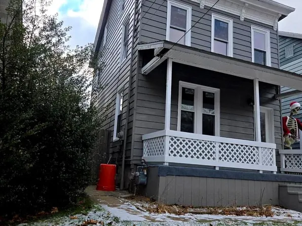 30 Front St, Mohnton, PA 19540