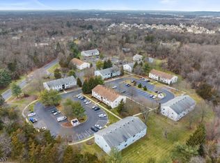 62 Eton Way, Somerset, NJ 08873