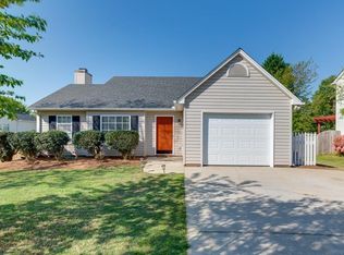 422 Riverside Chase Cir, Greer, SC 29650