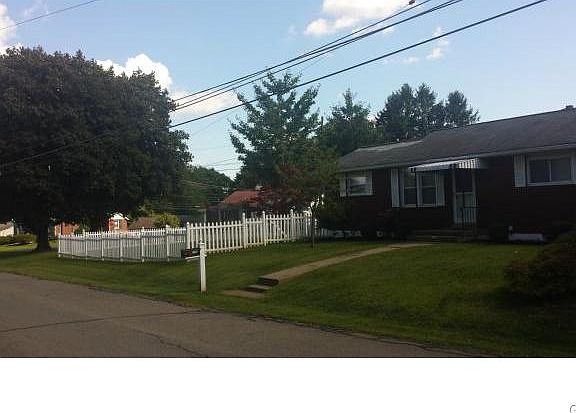 3rd image of 2700 Broad St