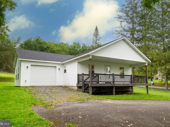 808 North Pass, Oakland, MD 21550