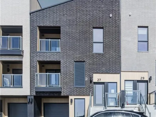 27 Urbane Blvd, Kitchener, ON N2E 0J4