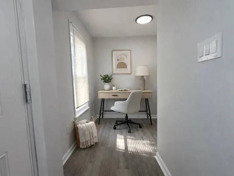 5506 Peerless Ave — Photo 2