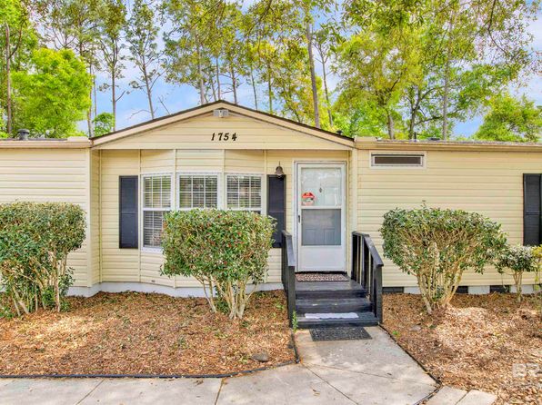 1754 Spanish Cove Dr S, Lillian, AL 36549