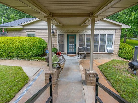 5th image of 4116 Front Dr