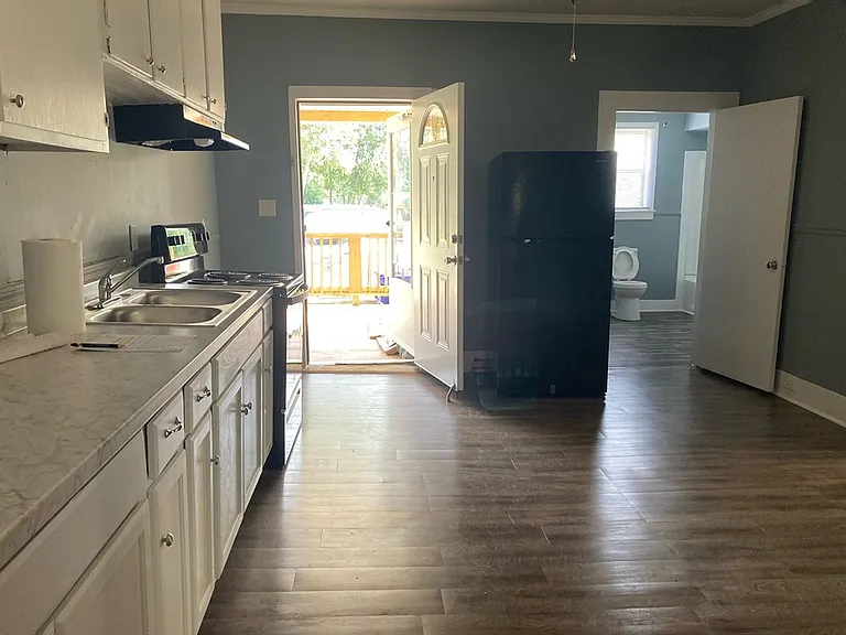 307A Montgomery St — Photo 12
